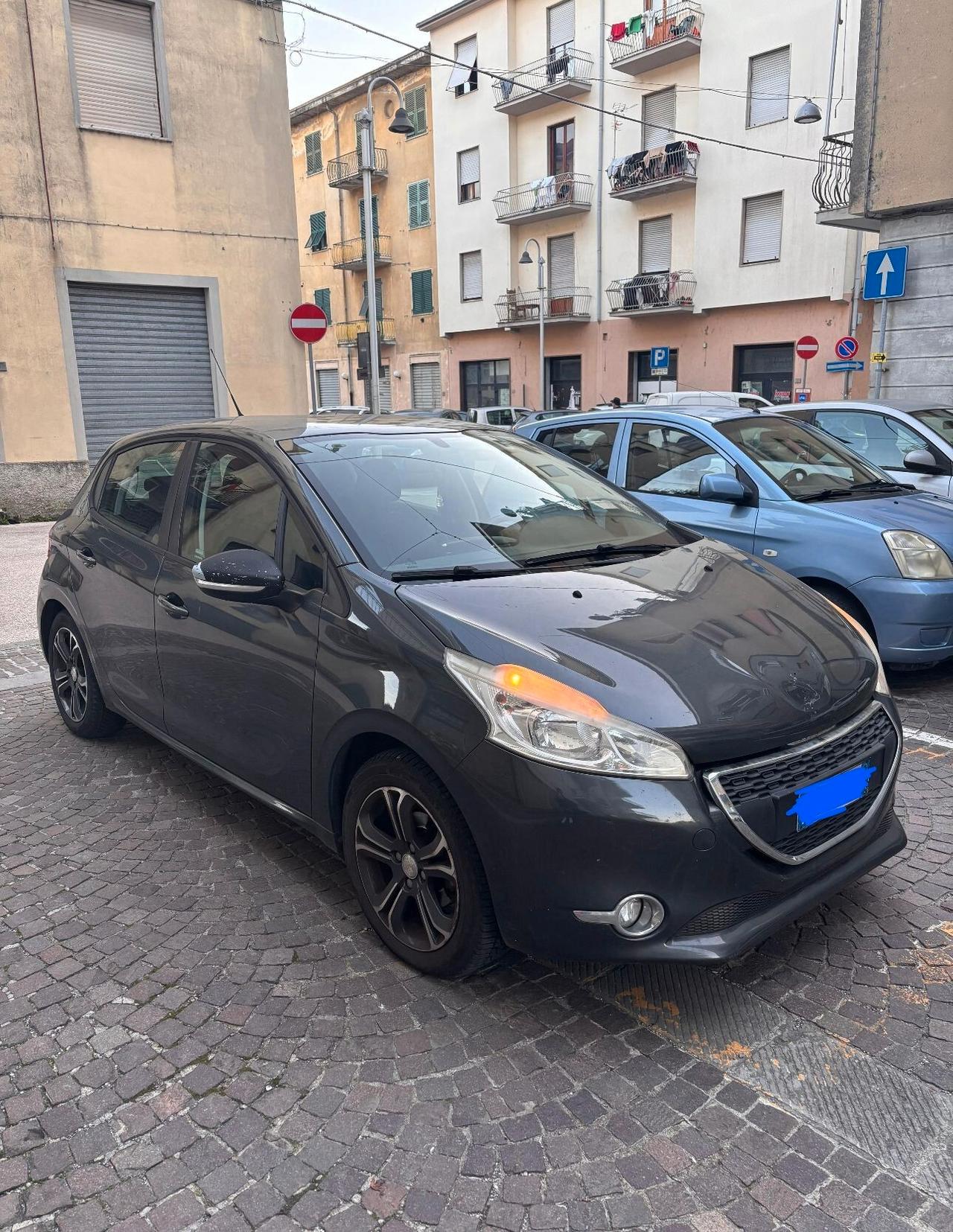 Peugeot 208 1.2 VTi 82 CV 5 porte Allure