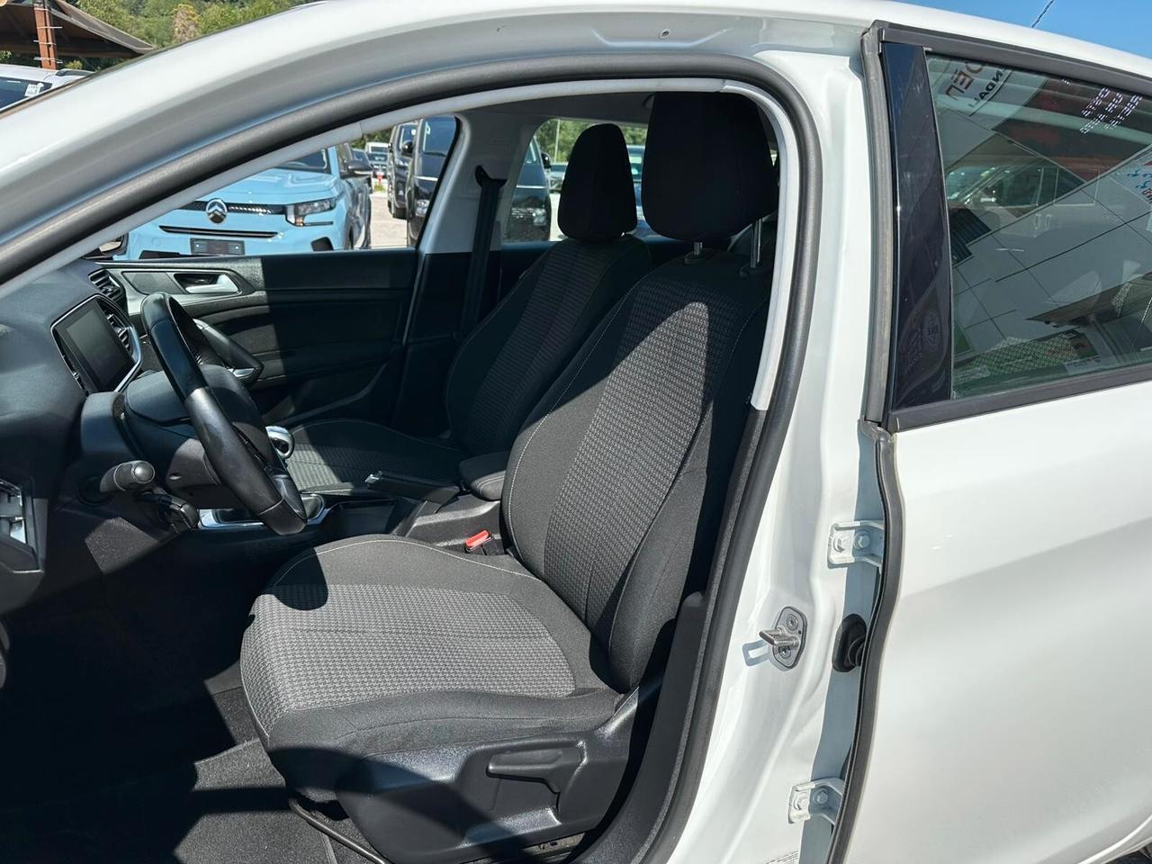 Peugeot 308 BlueHDi 120 S&S Business