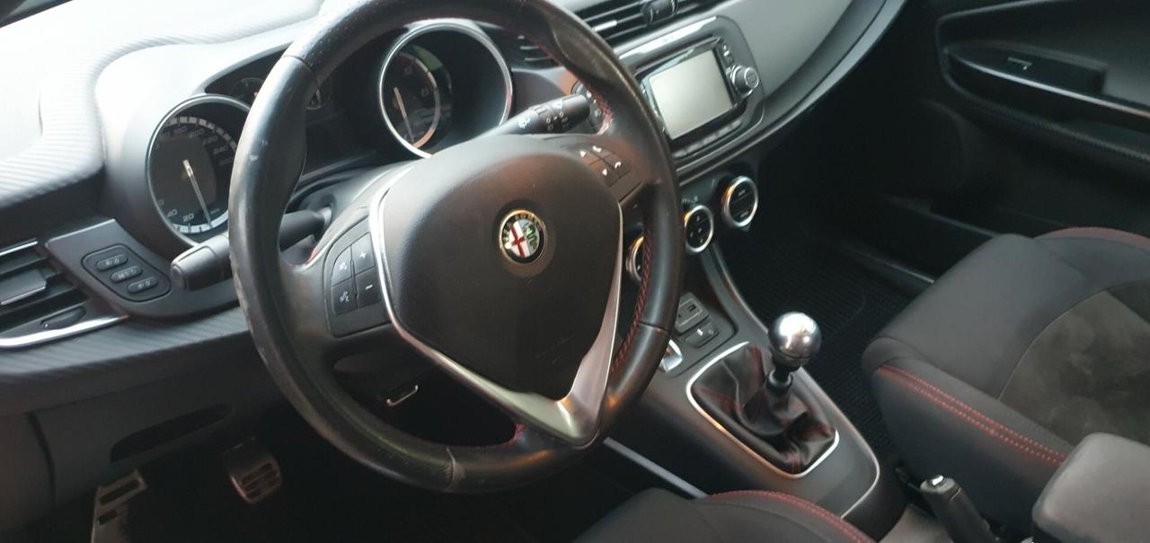 Alfa Romeo Giulietta 1.6 JTDm-2 120 CV Exclusive
