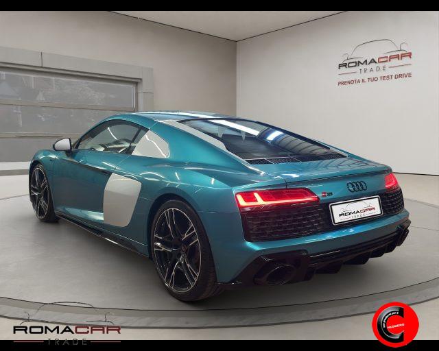 AUDI R8 Coupé V10 RWD S tronic performance