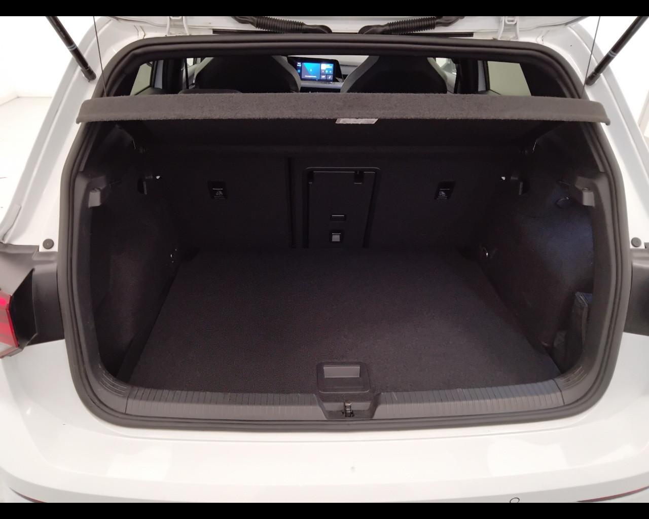 VOLKSWAGEN Golf VIII 2020 - Golf 1.5 etsi evo R-Line 130cv dsg