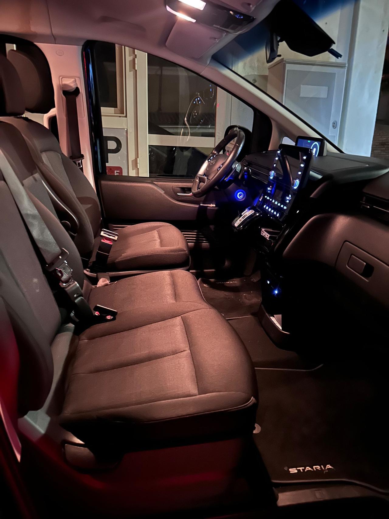 Hyundai Staria 2.2 AT 2WD 9 posti Wagon