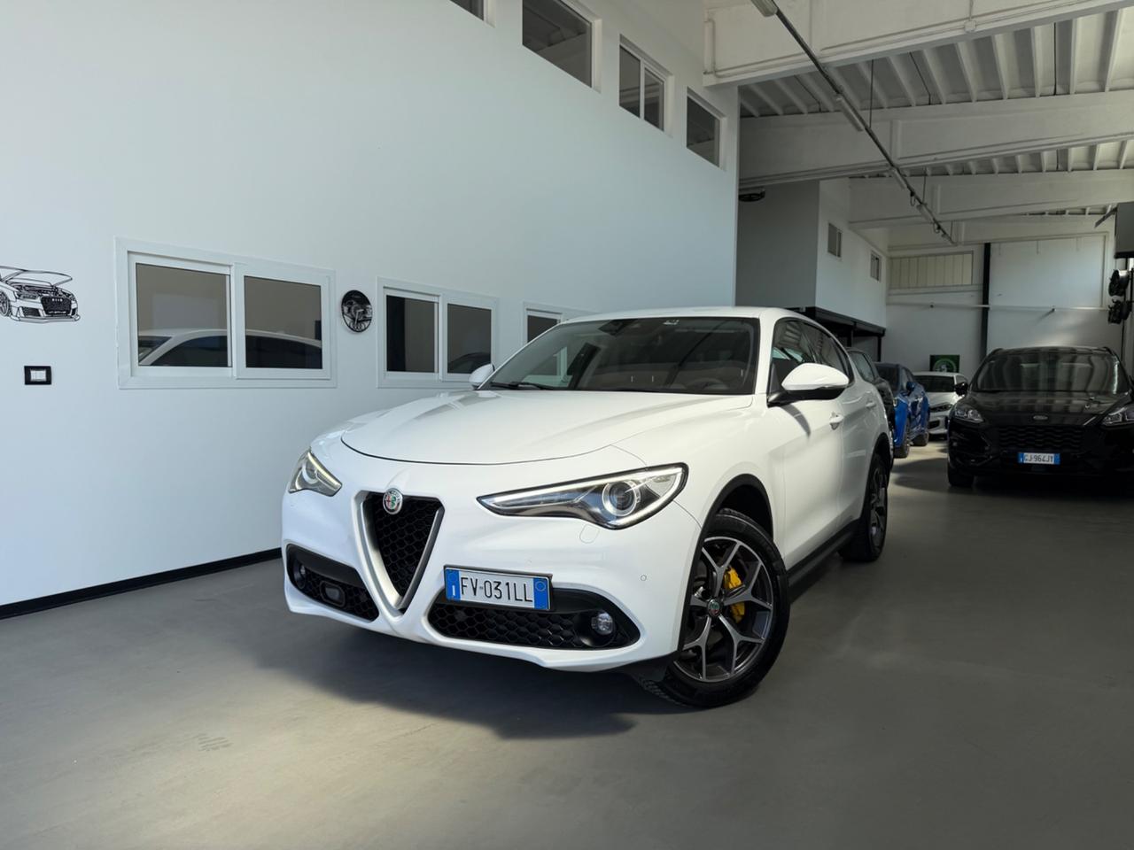 Alfa Romeo Stelvio 2.2 Turbodiesel 210 CV AT8 Q4 Executive