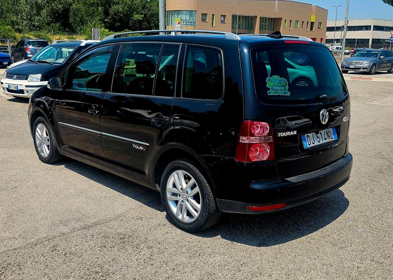 Volkswagen Touran 7 posti 2.0 16V TDI Highline