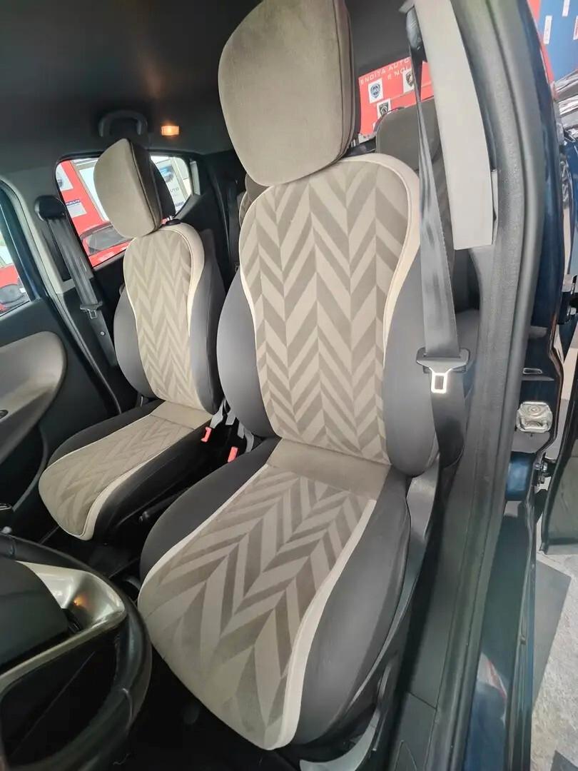 Lancia Ypsilon 5 porte NEOPATENTATO