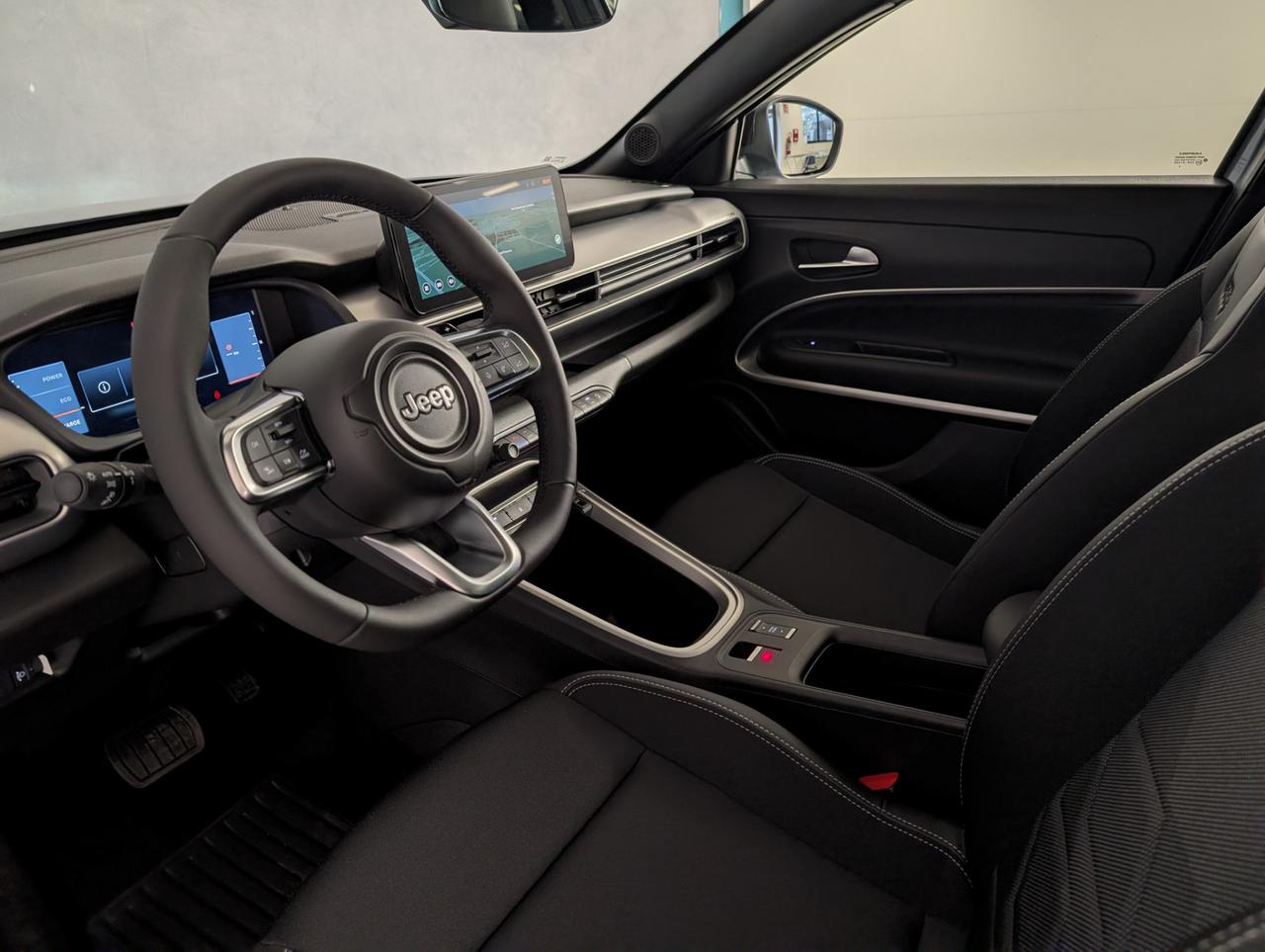 Jeep Avenger 1.2 Turbo E-Hybrid 110cv eDCT6 Summit Freedom