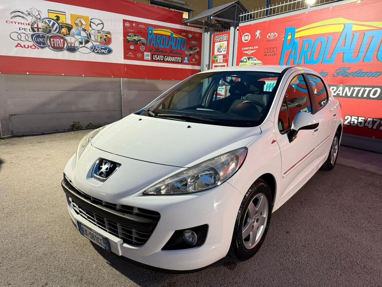 Peugeot 207 1.4 95cv Active - 2011