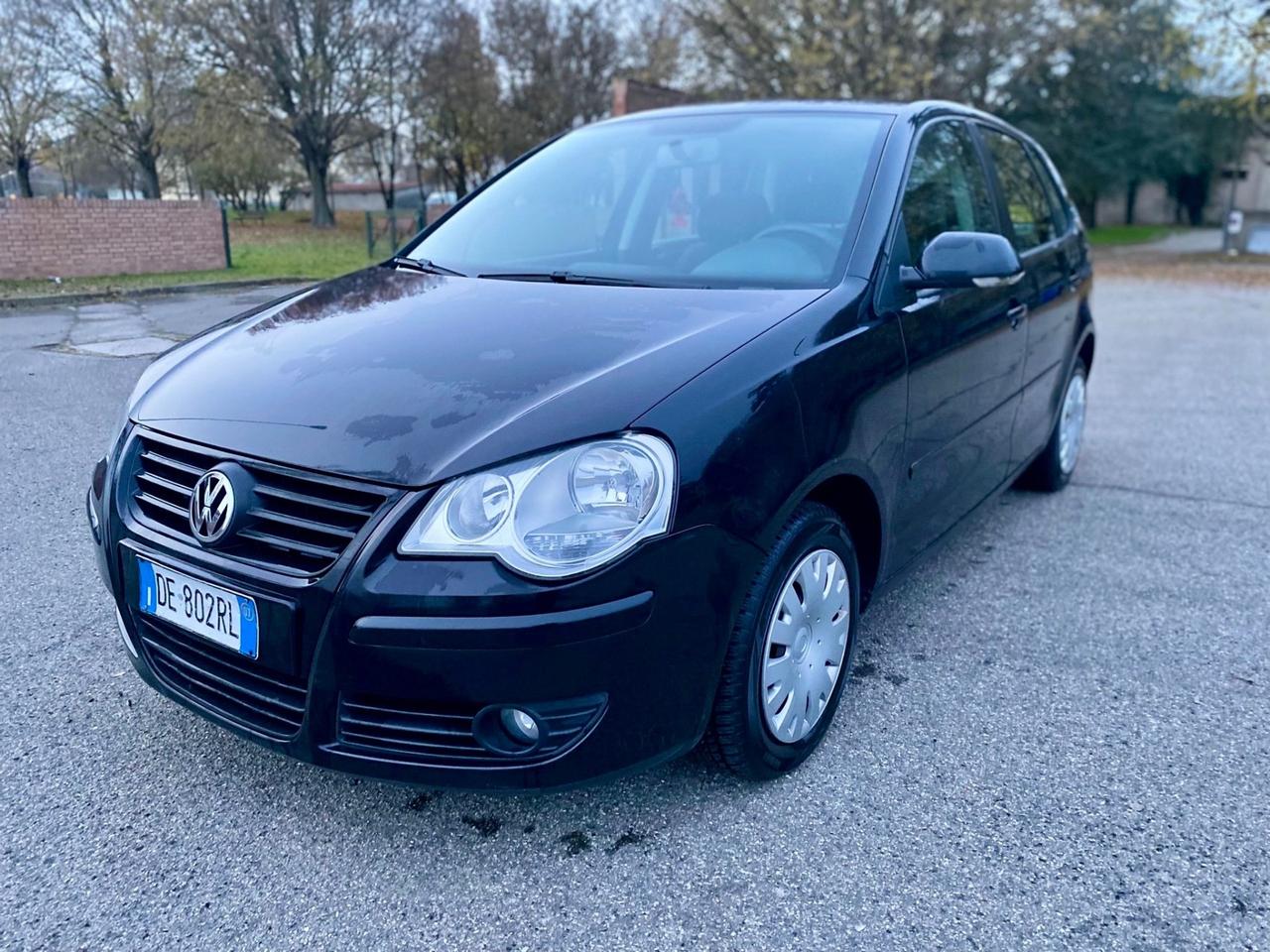 Volkswagen Polo 1.4/80CV TDI 5p. Sportline