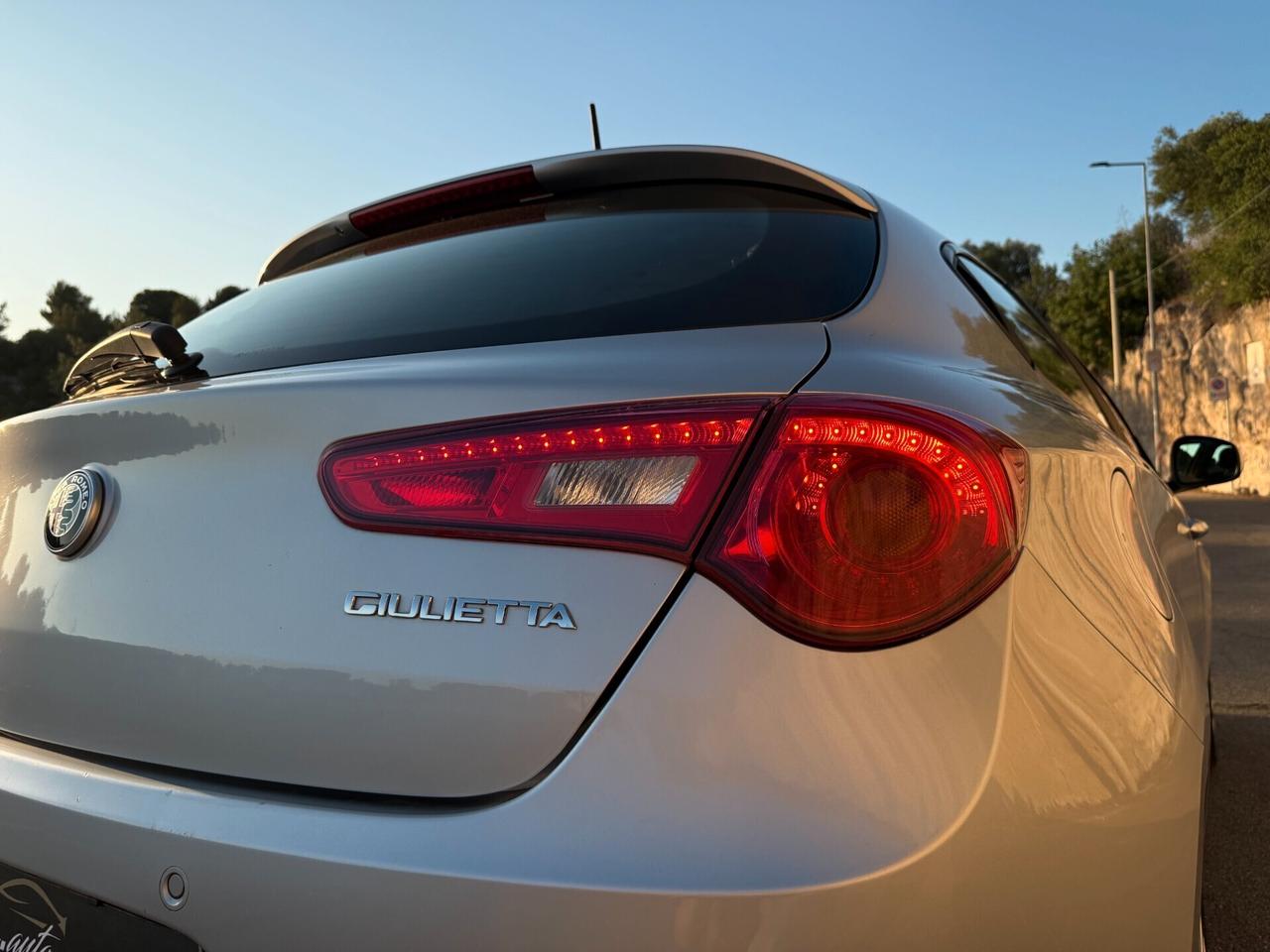 Alfa Romeo Giulietta/1.6 120 CV/SOLO 91000 KM/TAGLIANDI ALFA