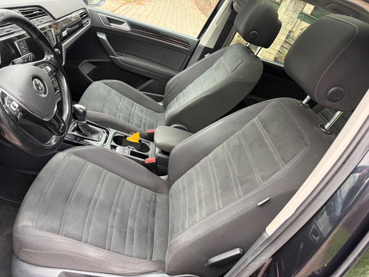 Volkswagen Touran 2.0 TDI 150 CV SCR DSG Executive BlueMotion Tech.