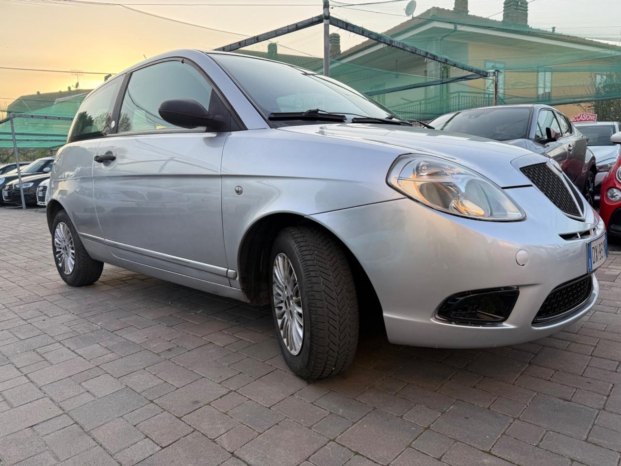 Lancia Ypsilon 1.4 Argento Ecochic GPL