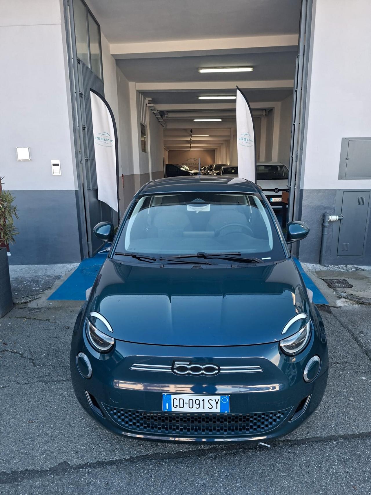 Fiat 500 500e Berlina 42 kWh Icon
