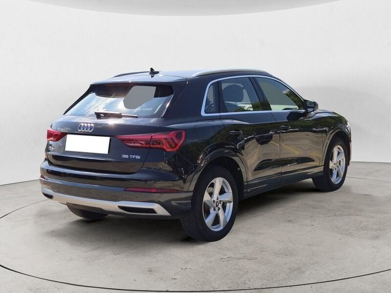 Audi Q3 35 1.5 tfsi mhev Business Advanced s-tronic