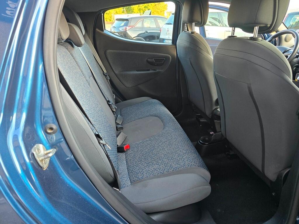 Lancia Ypsilon 1.0 FireFly 5 porte S&S Hybrid Silver Plus