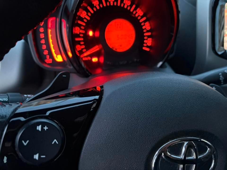TOYOTA AYGO CAMBIO AUTOMATICO 5 P. 1.0