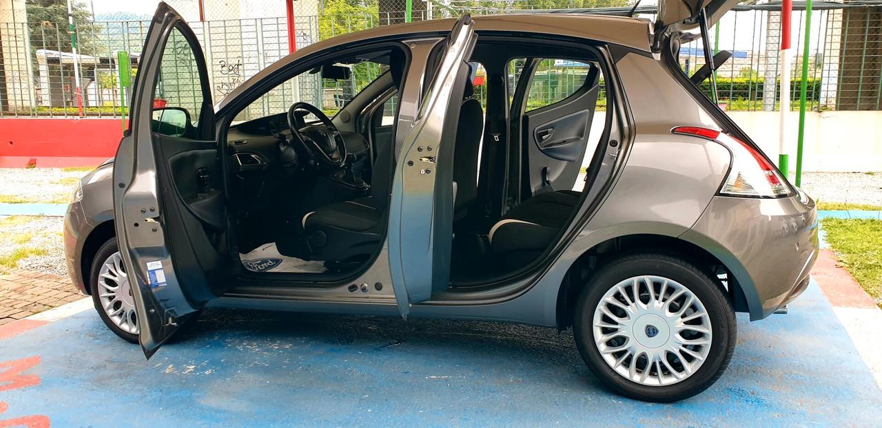 LANCIA YPSILON 1.2 BENZINA G.P.L DI CASA KM 60MILA