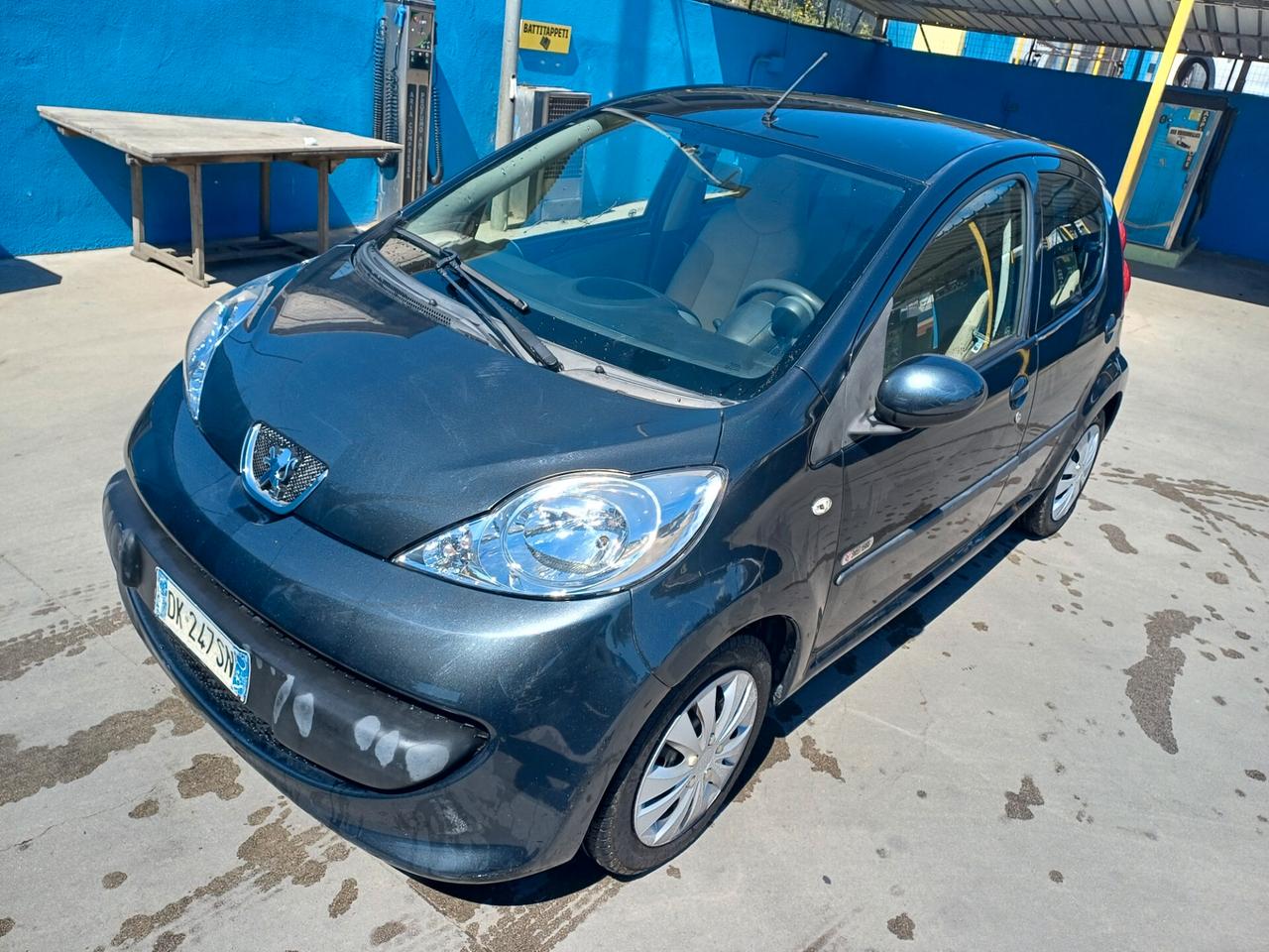 Peugeot 107 1.0 68CV 5p. Sweet Years 2008