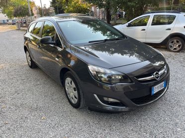 Opel Astra 1.4 benzina GPL Sports anno 2015