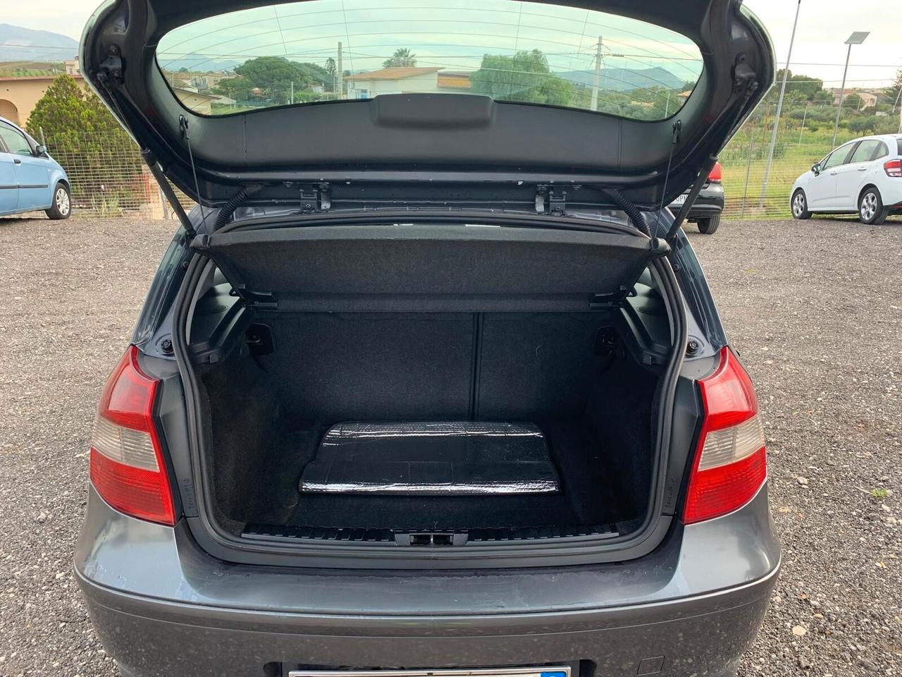 Bmw 120 118d cat 5 porte Futura