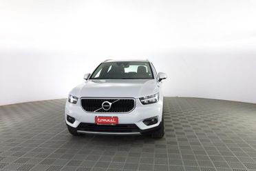 VOLVO XC40 XC40 B4 AWD Geartronic Momentum Pro
