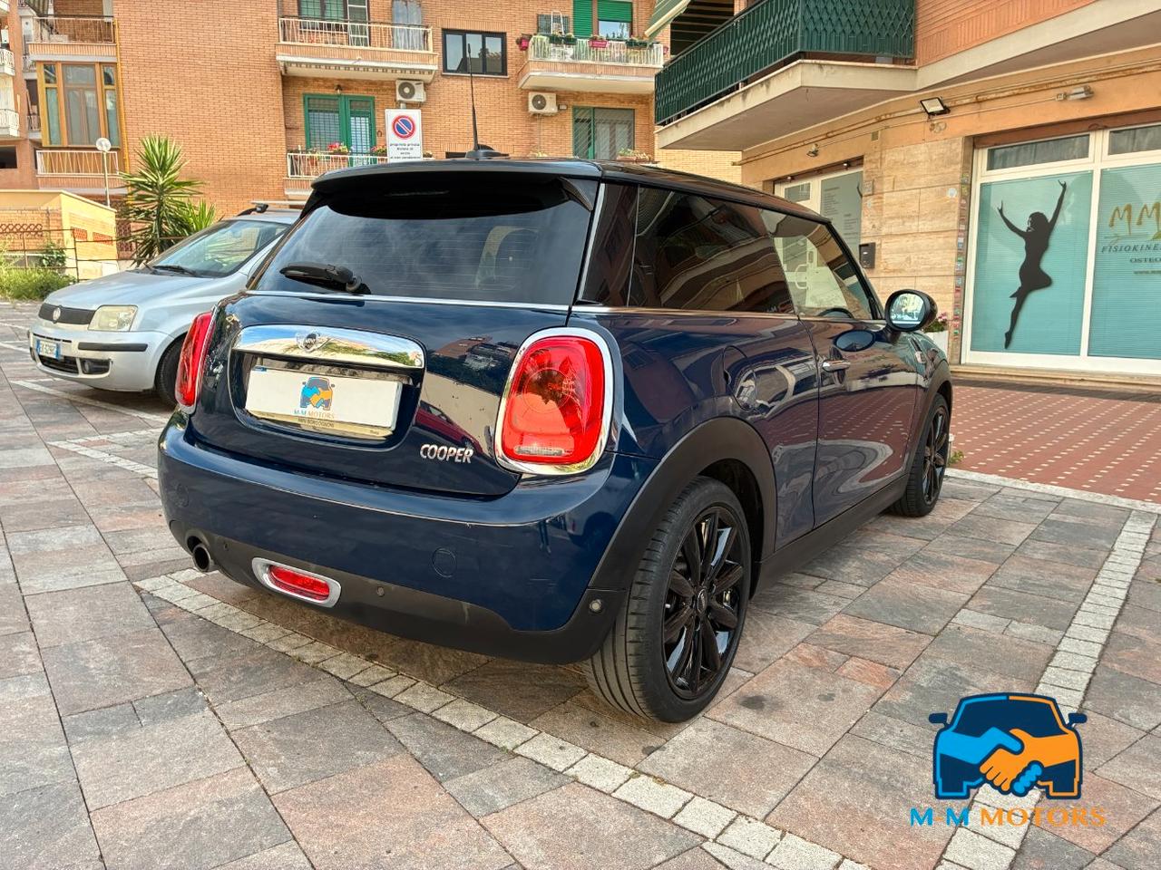 Mini 3 p Cooper Hype 1.5 Auto 136 cv interni JCW