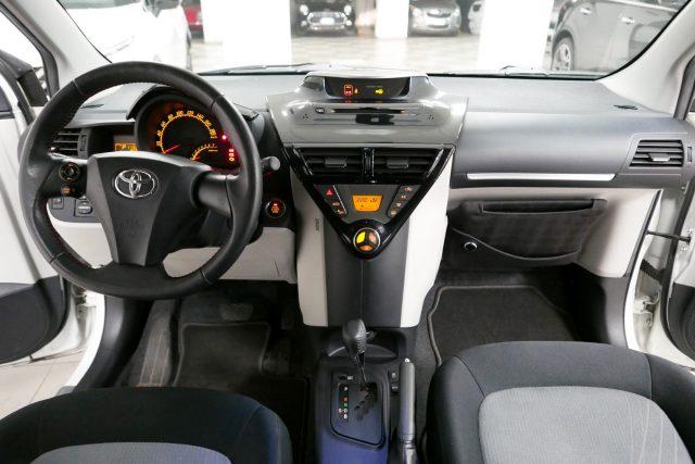 TOYOTA iQ 1.0 CVT Lounge