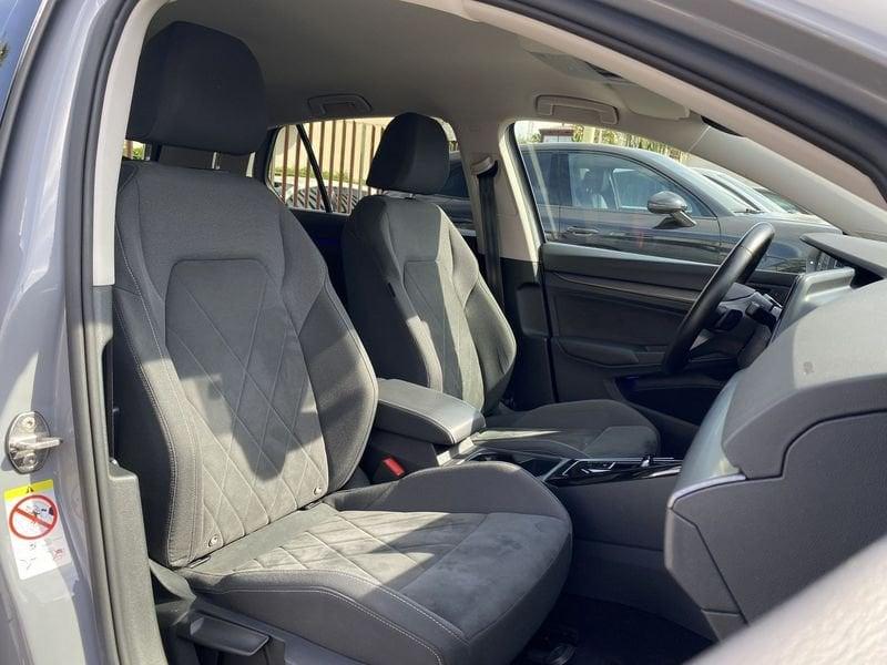 Volkswagen Golf 8 Style 2.0 TDI 150 CV DSG