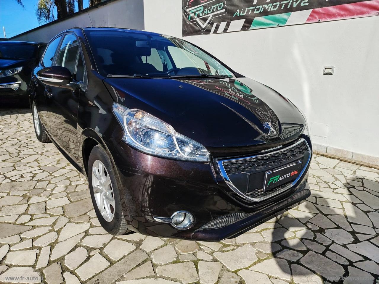 PEUGEOT 208 1.2 VTi 82 CV 5p. Allure