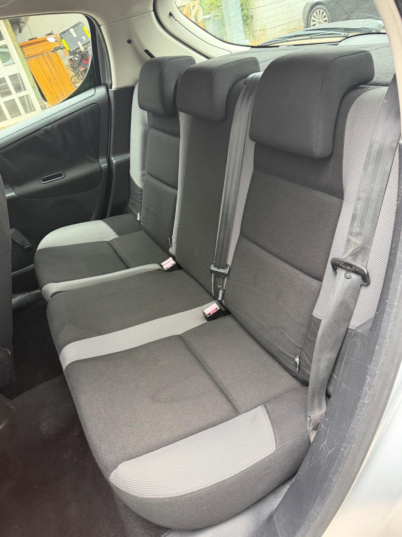 Peugeot 207 1.4 HDi 70CV 5p. XT