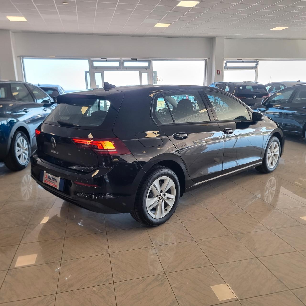 VOLKSWAGEN GOLF 8 LIFE 2.0 TDI 115cv Euro 6E