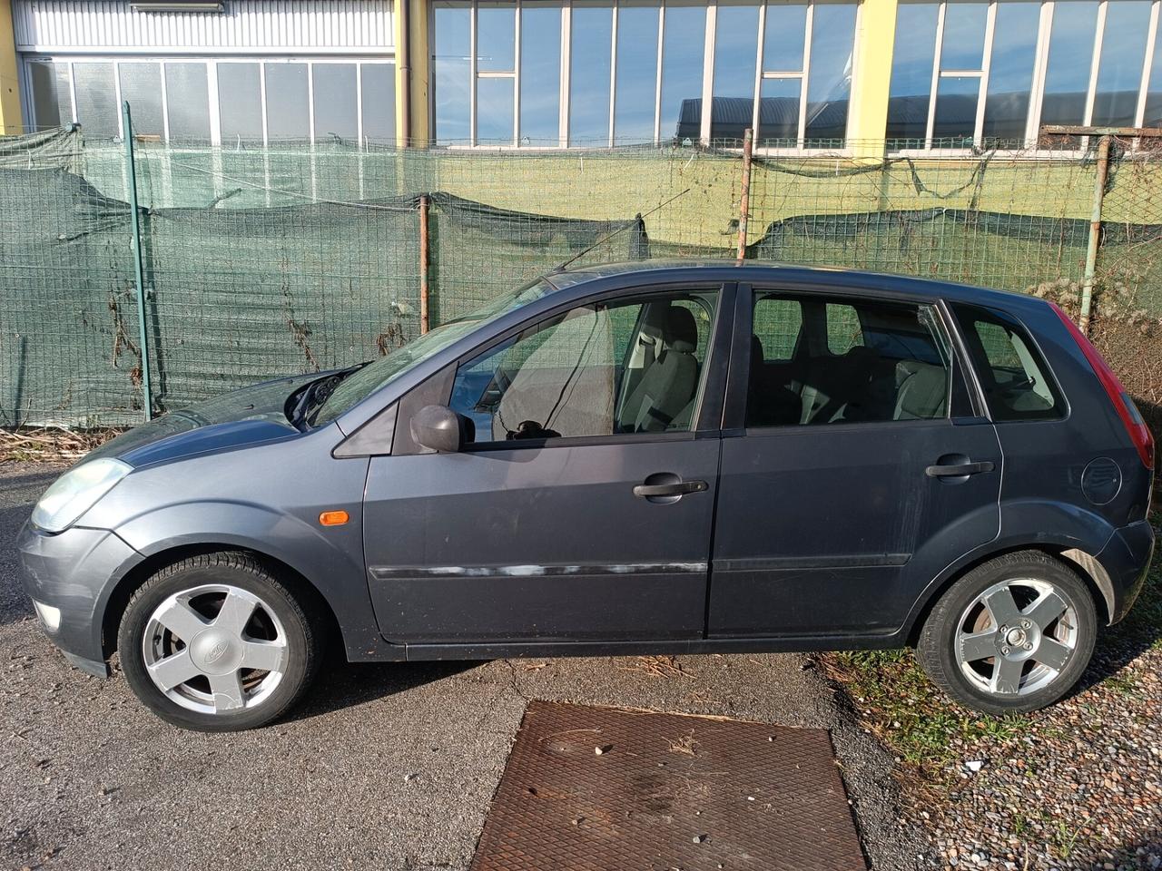 Ford Fiesta 1.2 16V 5p. Zetec