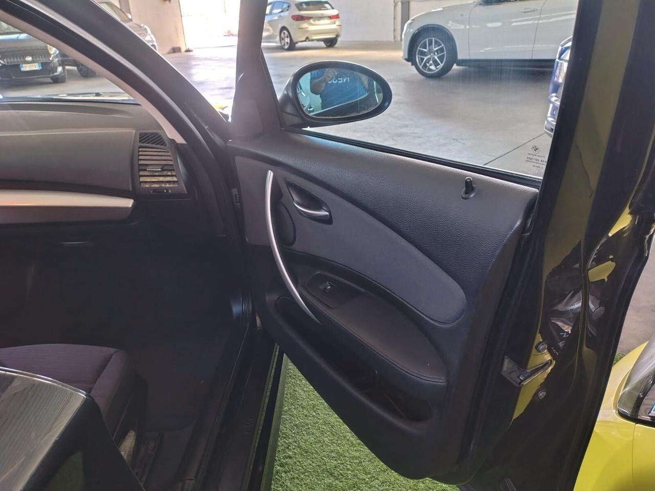 Bmw 116 116i cat 5 porte Futura