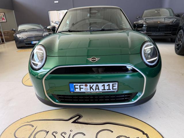 MINI Cooper E Cooper E Favoured BRITISH RACIG GREEN