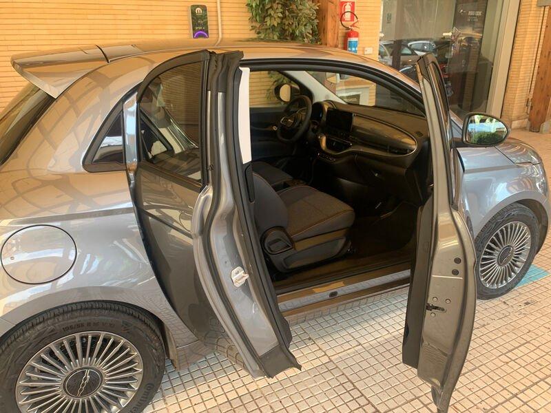 FIAT 500 elettrica La Nuova 3+1 Serie1 La Nuova - Icon+ 3+1