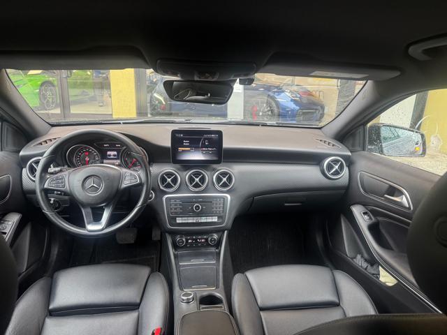 MERCEDES-BENZ A 200 d Automatic Business NIGHT EDITION