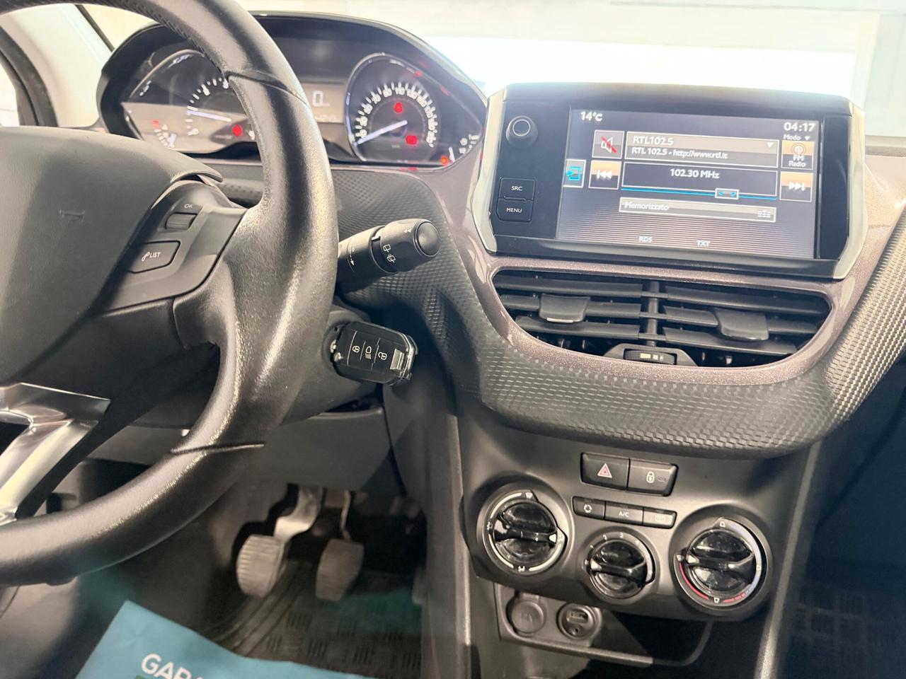 Peugeot 2008 BlueHDi 92CV PRONTA CONSEGNA NEOPATENTATI