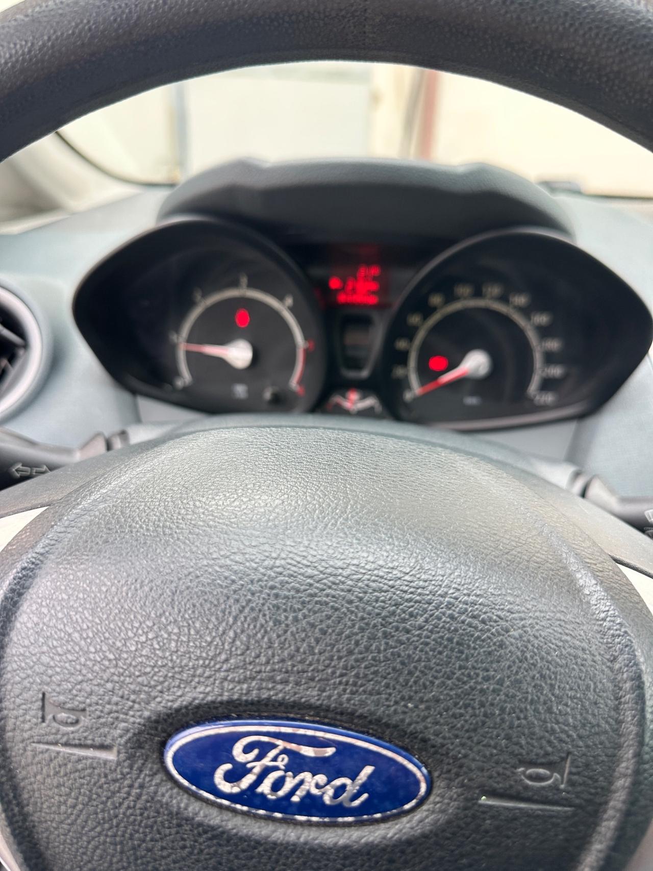 Ford Fiesta 1.4 TDCi 68CV 5p. Titanium