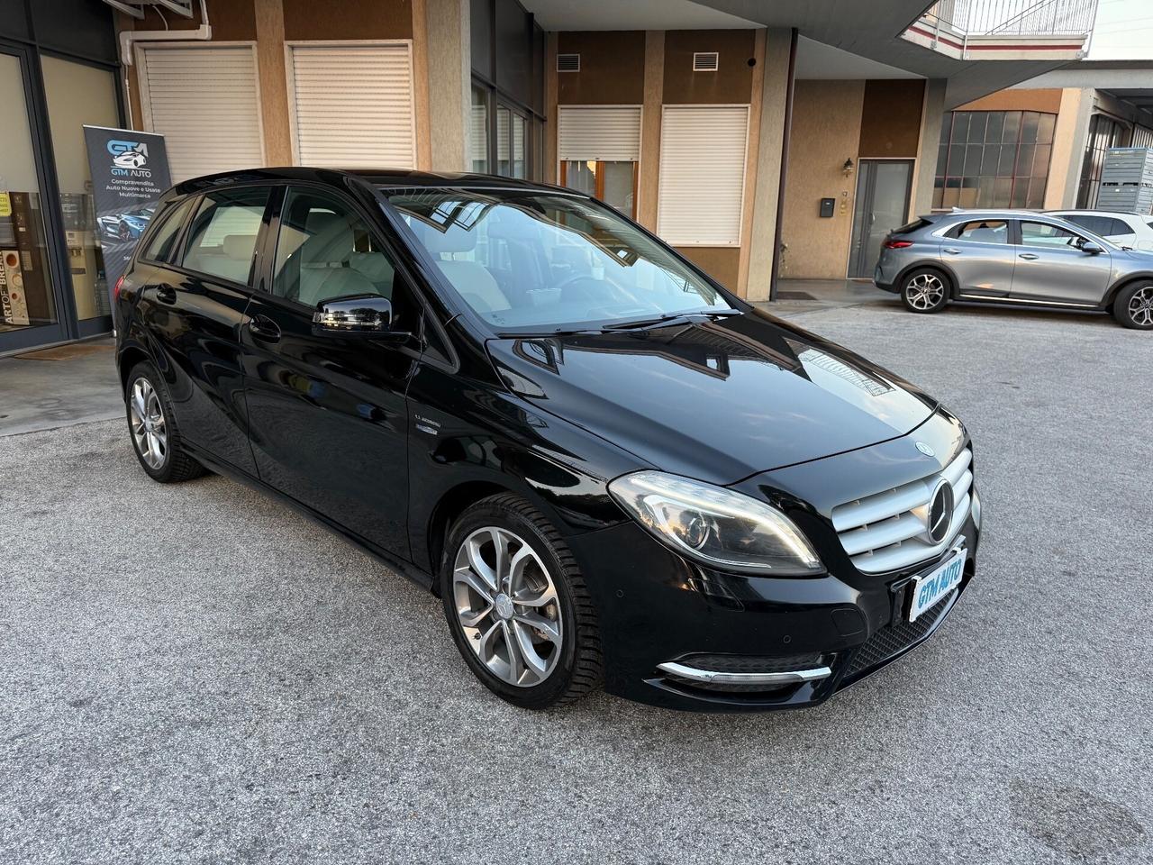 Mercedes-benz B 180 BlueEFFICIENCY Premium