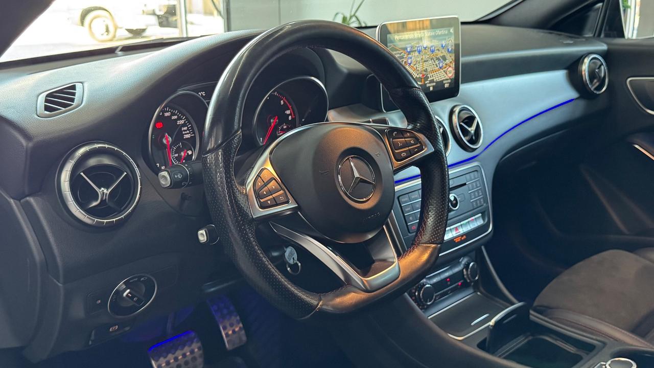 Mercedes-benz CLA 220 d Premium Amg-2017
