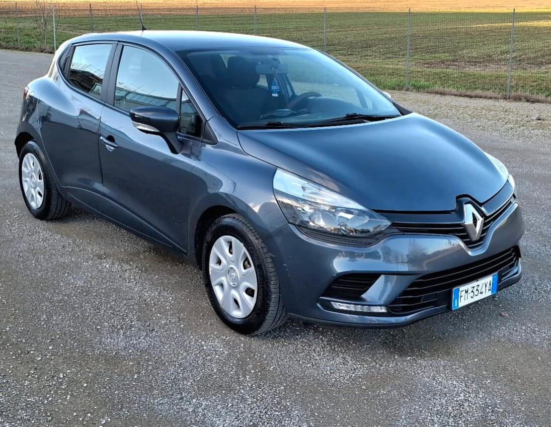 Renault Clio dCi 8V 75 CV Start&Stop 5 porte Energy Duel