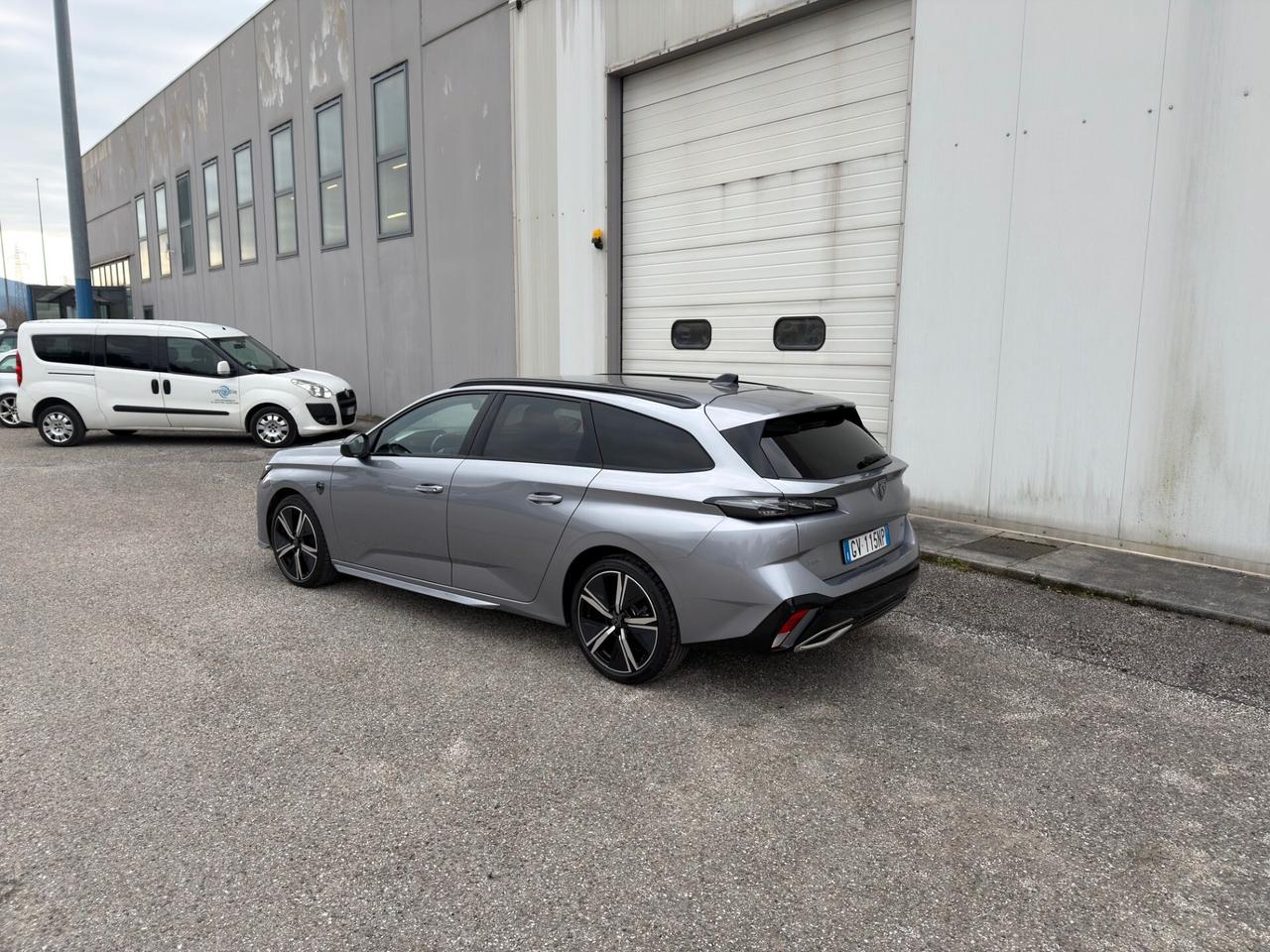 Peugeot 308 BlueHDi 130 S&S EAT8 SW GT