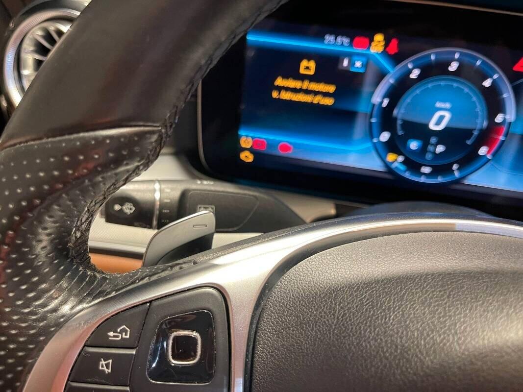 Mercedes-benz E 220 d Auto Cabrio Premium AMG, luci ambient.