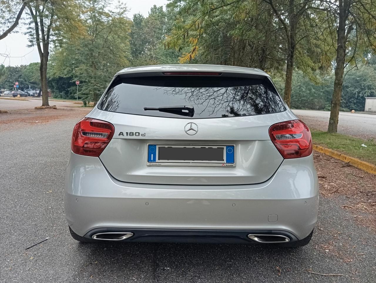 Mercedes-benz A 180 d A180 Automatic Sport Permute