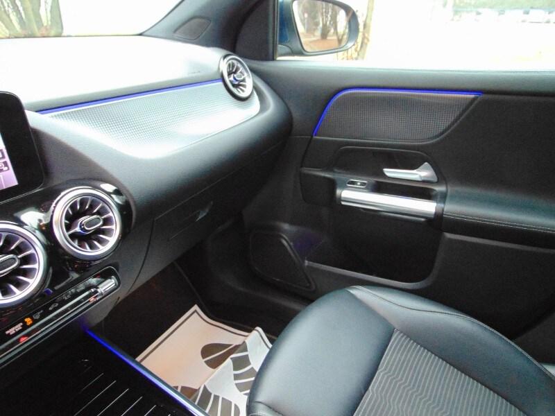 MERCEDES GLA (H247) GLA 200 Automatic ...