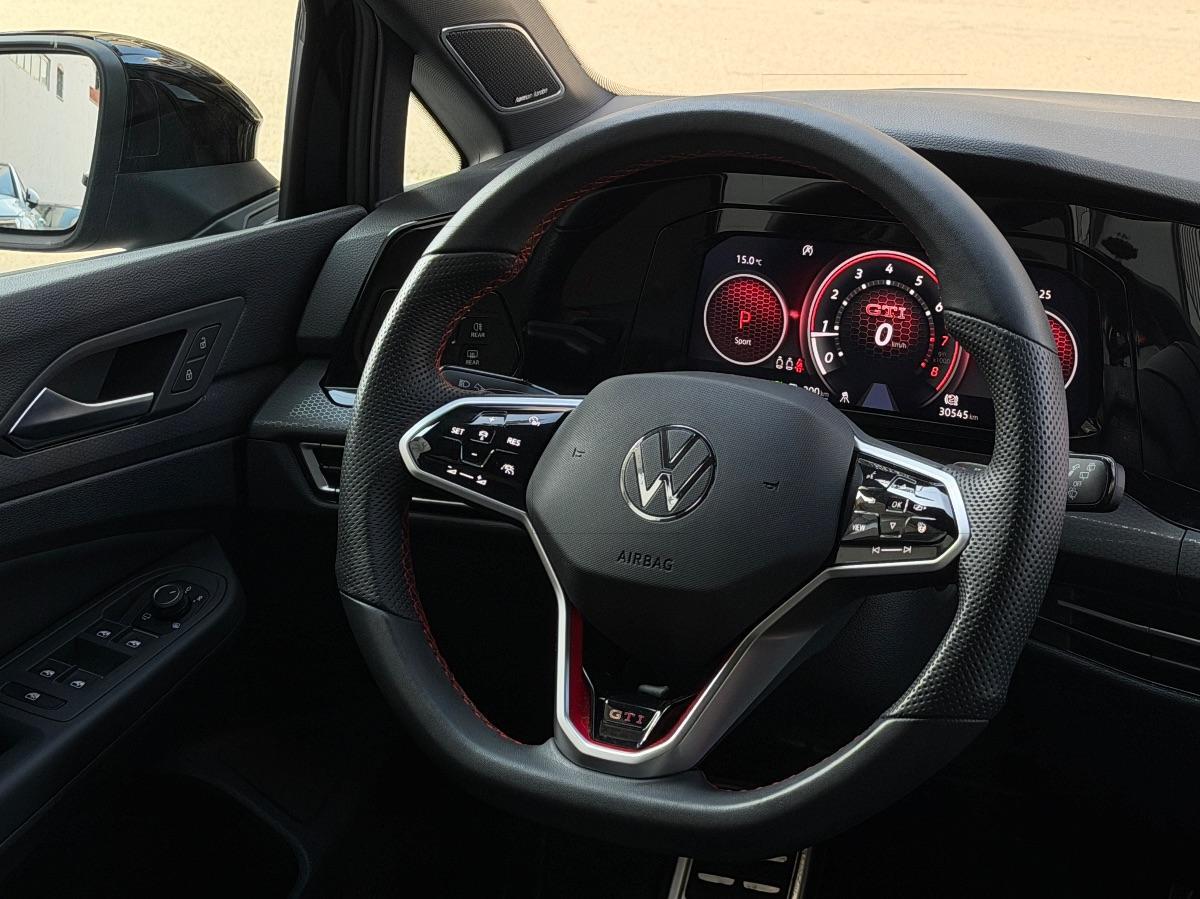 Volkswagen Golf 8 GTI 2.0 TSI 245 CV