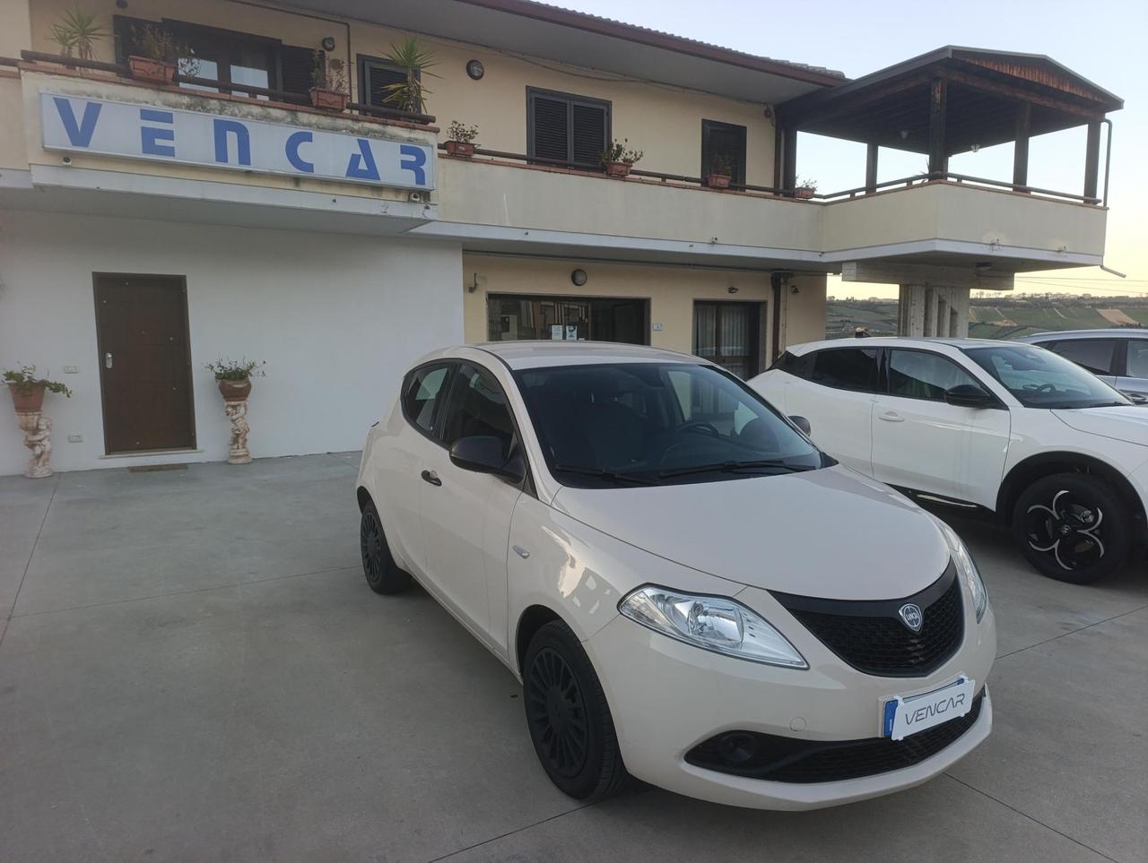 Lancia Ypsilon 5 Porte Ypsilon 1.3 mjt Silver s&s 95cv
