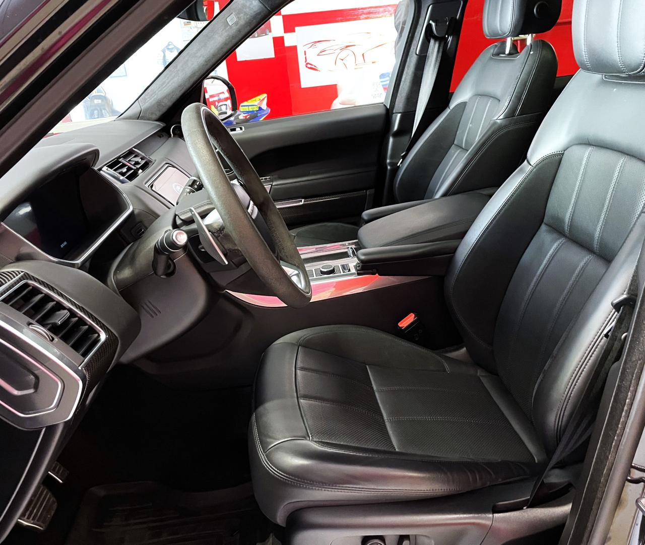 RANGE ROVER SPORT HST HYBRID Total Black +CARBONIO