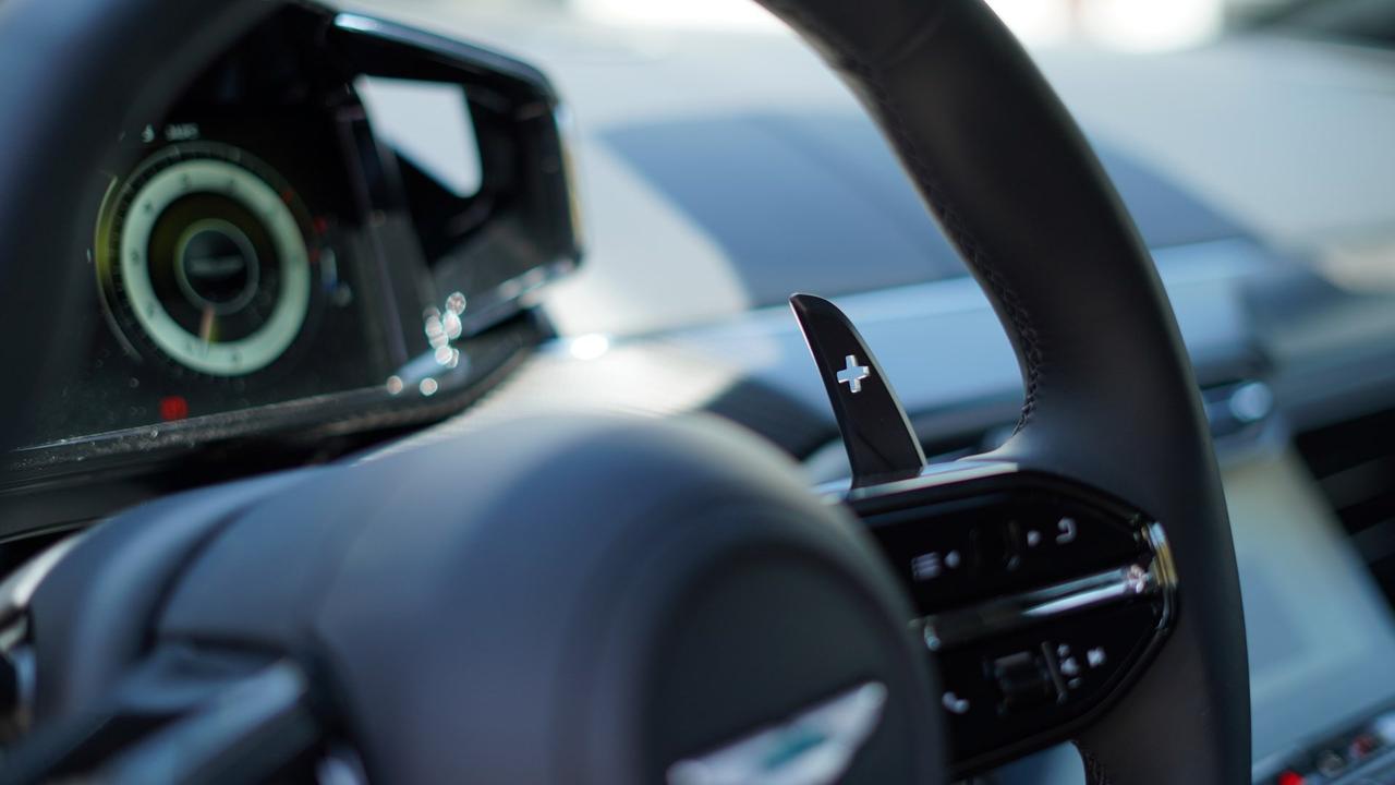 ASTON MARTIN Vantage Coupe 4.0 V8 auto