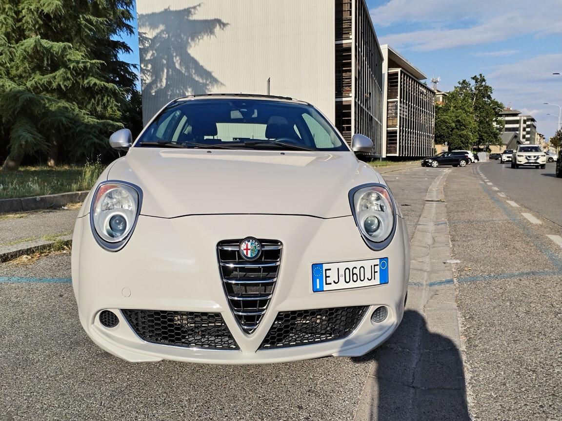 Alfa Romeo MiTo 1.4 78 CV 8V 31000km tetto elettrico panoramico 6/2011