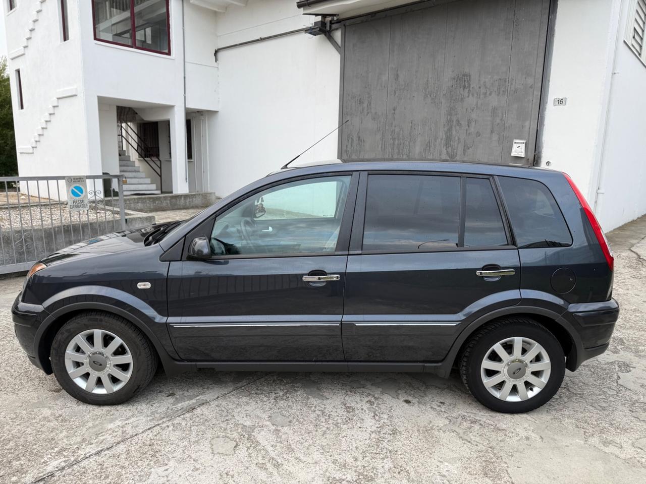 Ford Fusion 1.4 GPL VALIDO 2032 POCHI KM UNICA